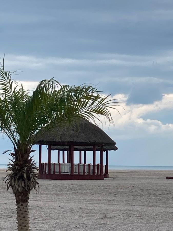Lira Beach Studio Mamaia Buitenkant foto